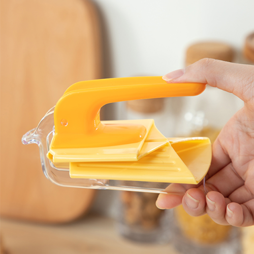 Household Plastic Bottle Handle With Sealing Clip